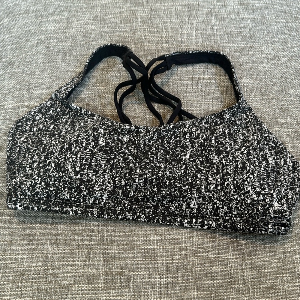 Lululemon Free To Be Bra Daisy Dust Alpine White Black Sz 6 - Picture 2 of 7
